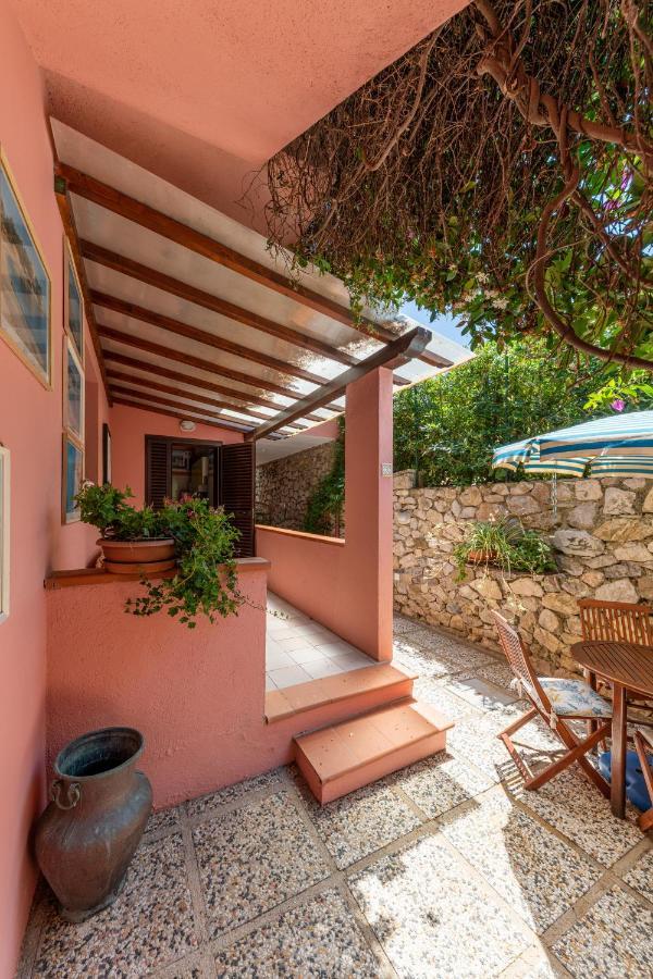 Elbaloves Appartaments Villa Capoliveri  Exterior photo