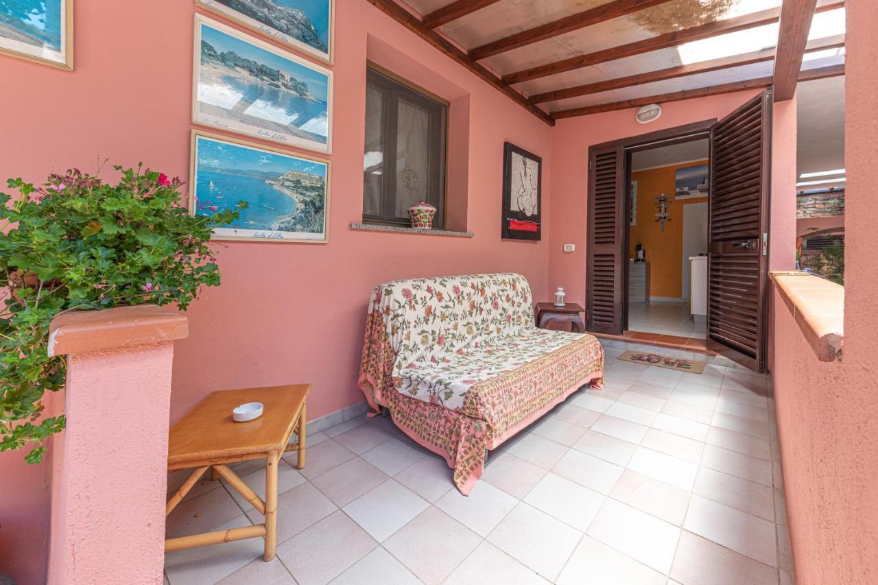 Elbaloves Appartaments Villa Capoliveri  Exterior photo