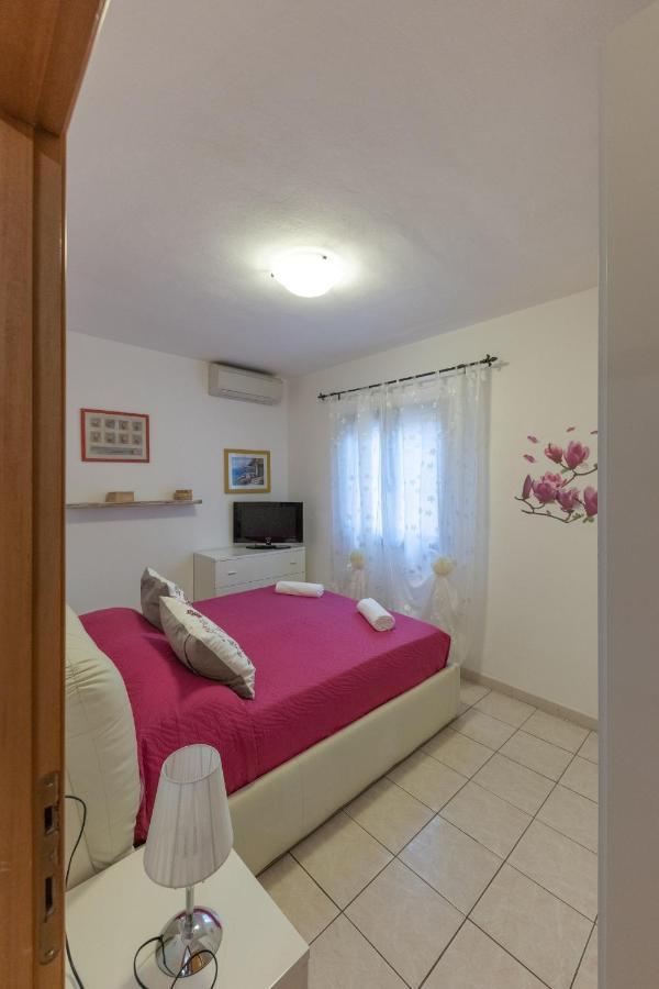 Elbaloves Appartaments Villa Capoliveri  Exterior photo