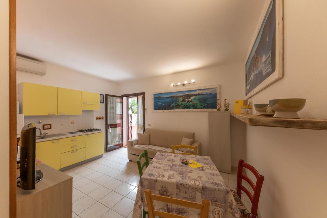 Elbaloves Appartaments Villa Capoliveri  Exterior photo