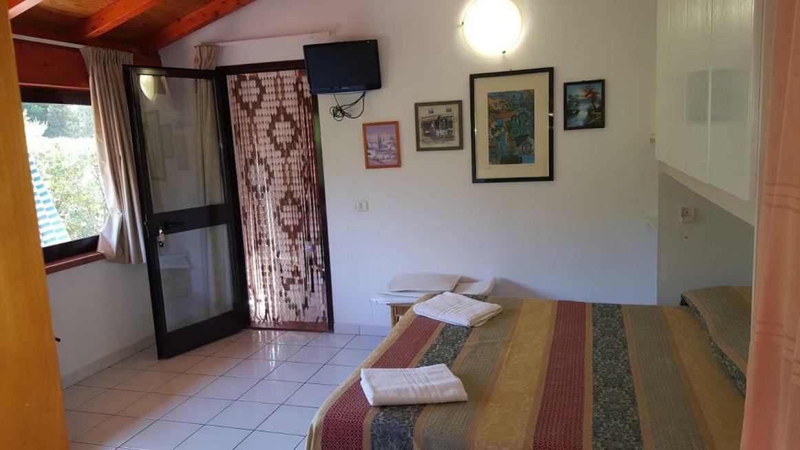 Elbaloves Appartaments Villa Capoliveri  Exterior photo