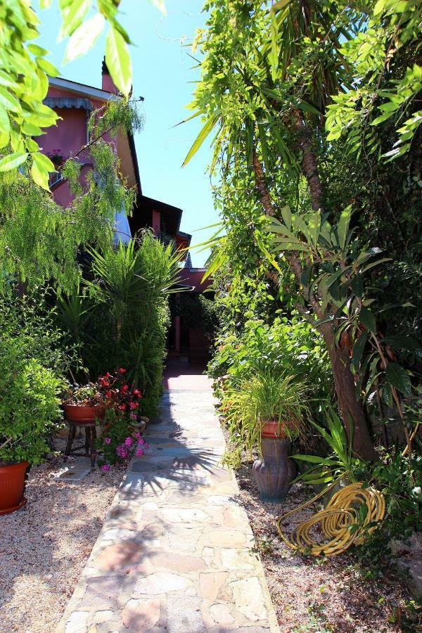 Elbaloves Appartaments Villa Capoliveri  Exterior photo