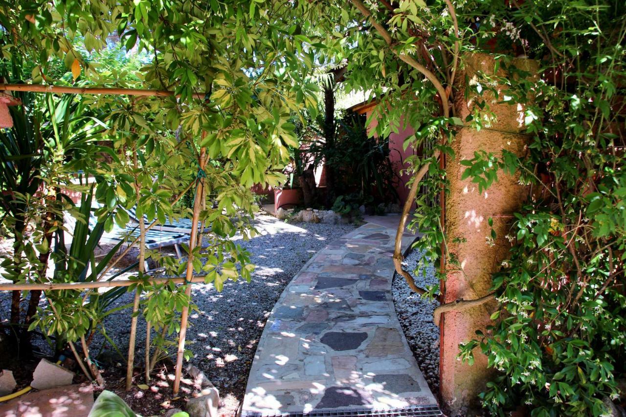 Elbaloves Appartaments Villa Capoliveri  Exterior photo
